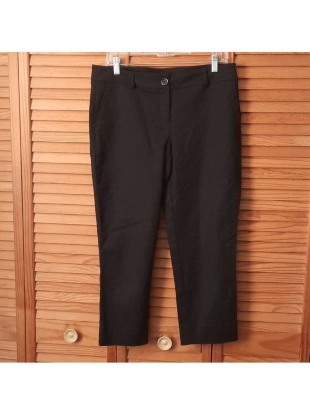 Hilary Radley Black Cotton Blend Hip Pockets Button Zipper Closure Capris Size 8